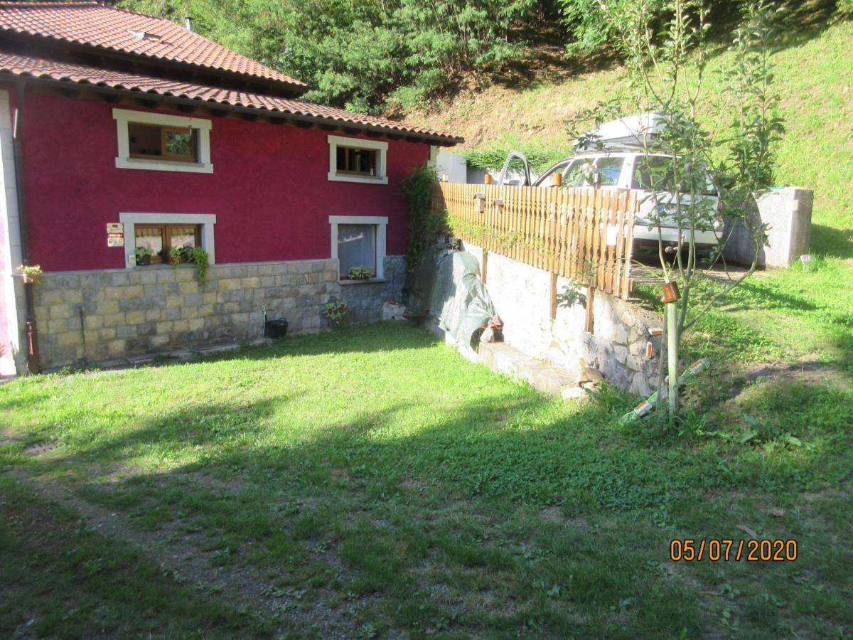 La Muria Apartment Onís Exteriör bild
